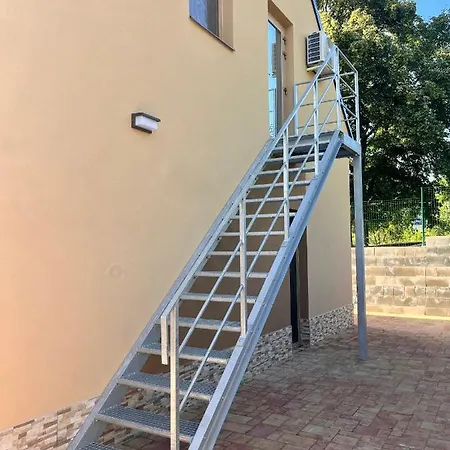 U Srubu Apartment Moravany  Exterior photo