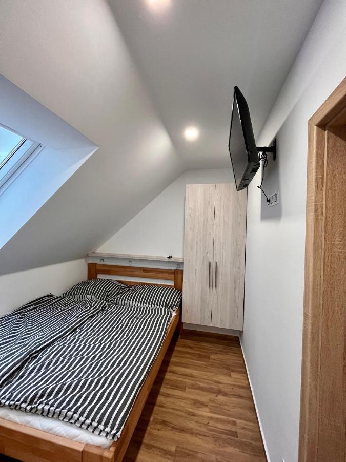Apartment U Srubu